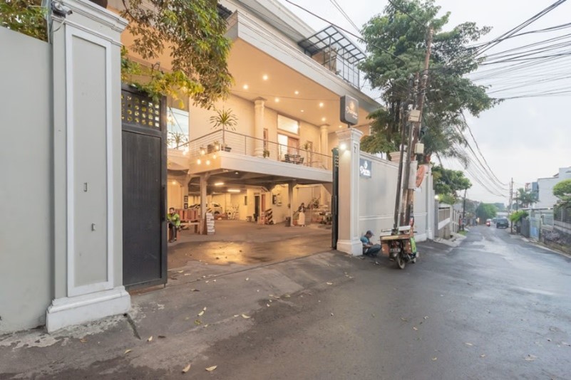 Urbanview Darmo Residence Bandung